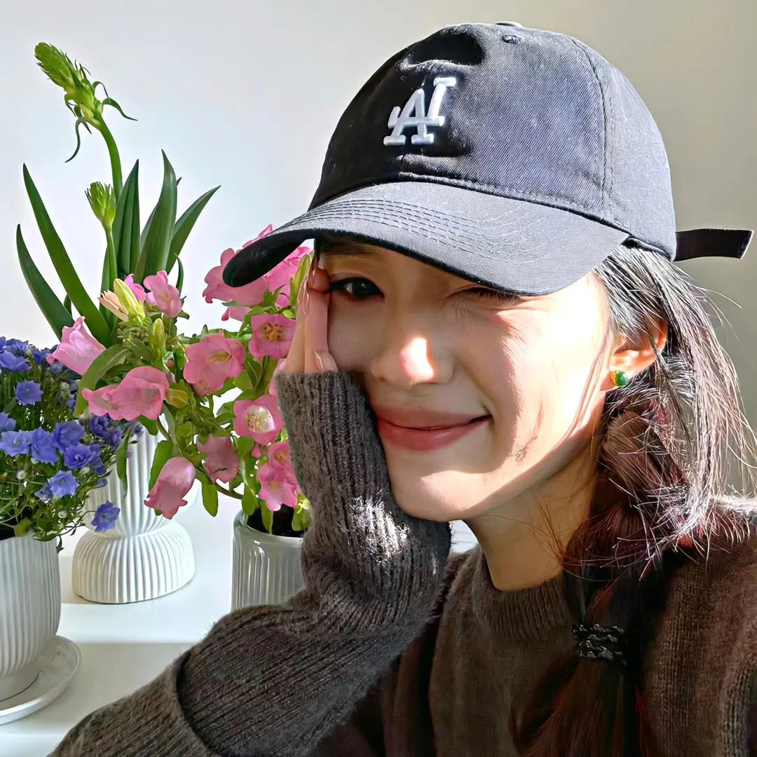 村里来了个直播女神